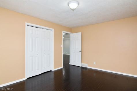 4949 Emmet Road Lyndhurst OH 44124