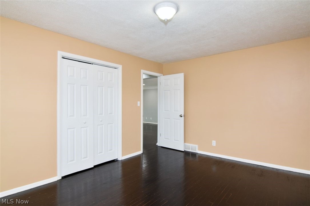 4949 Emmet Road Lyndhurst OH 44124