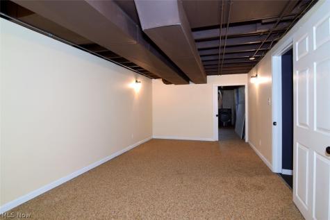 4949 Emmet Road Lyndhurst OH 44124