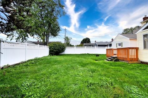 4949 Emmet Road Lyndhurst OH 44124