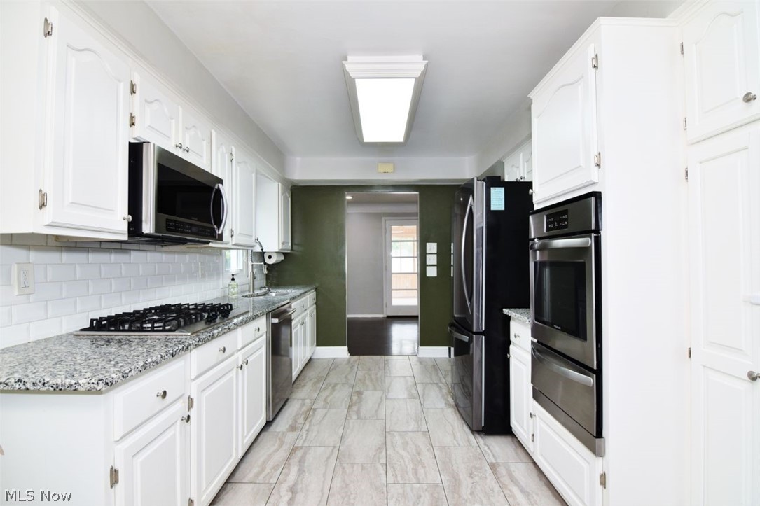 4949 Emmet Road Lyndhurst OH 44124