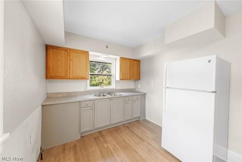 2337 22nd Street SW Akron OH 44314