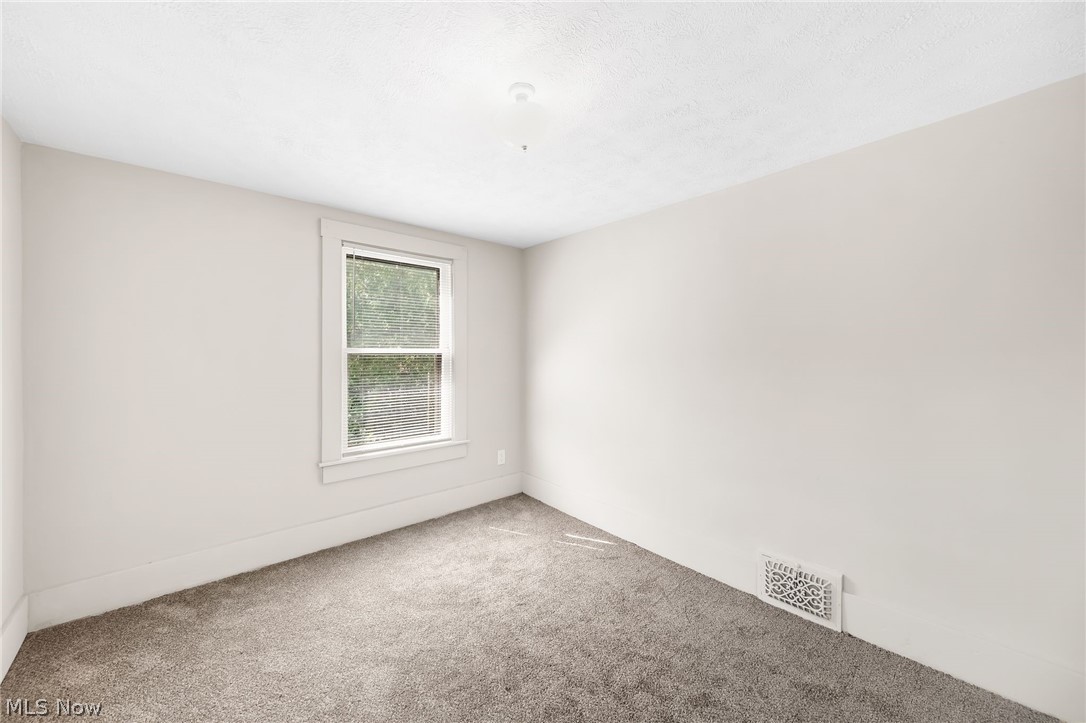 2337 22nd Street SW Akron OH 44314