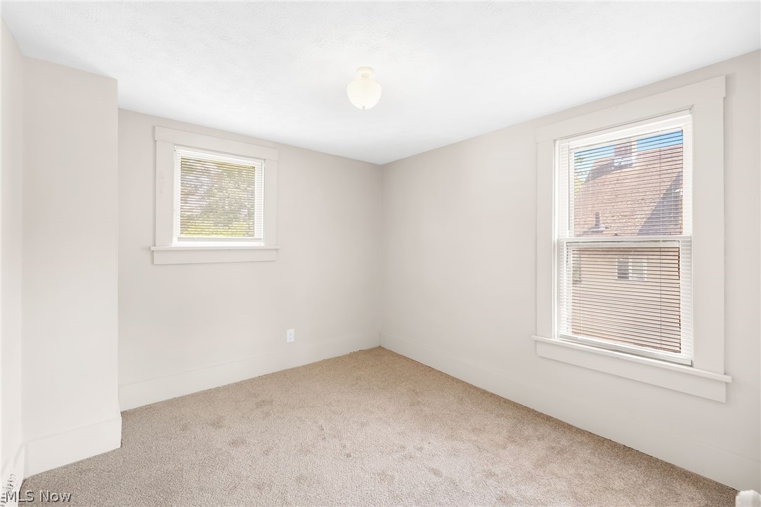 2337 22nd Street SW Akron OH 44314