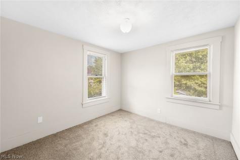 2337 22nd Street SW Akron OH 44314
