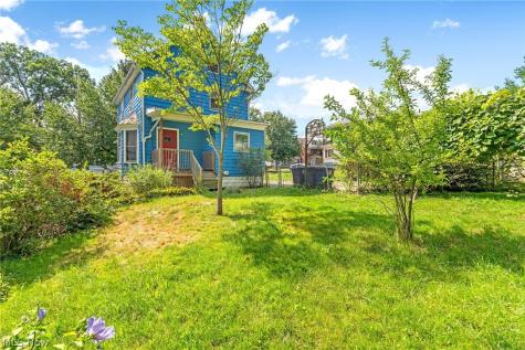 2337 22nd Street SW Akron OH 44314
