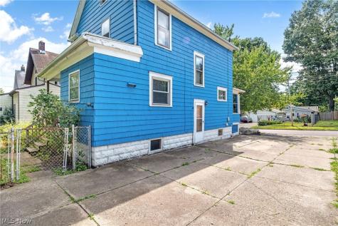 2337 22nd Street SW Akron OH 44314