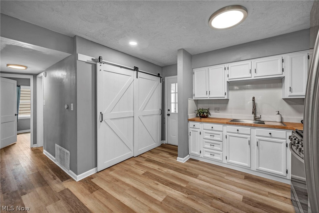 377 Morrison Avenue Cuyahoga Falls OH 44221