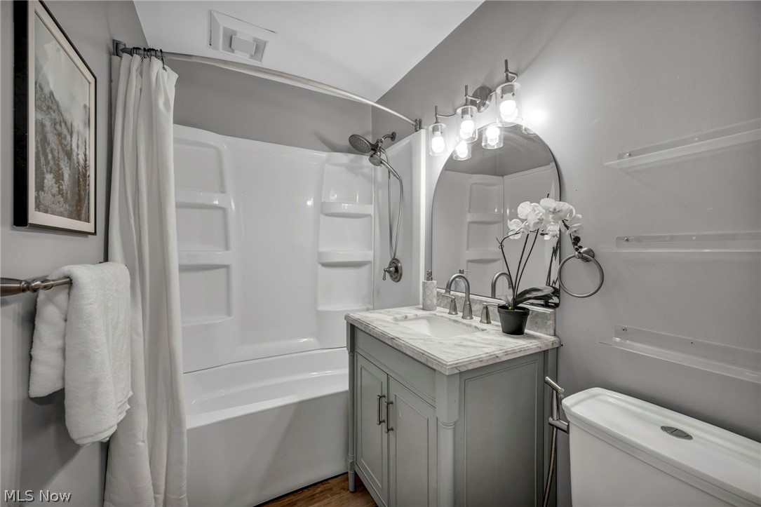 377 Morrison Avenue Cuyahoga Falls OH 44221