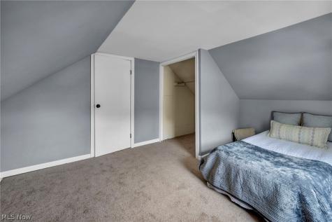 377 Morrison Avenue Cuyahoga Falls OH 44221