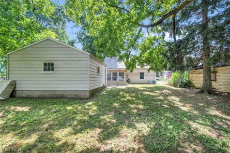 377 Morrison Avenue Cuyahoga Falls OH 44221
