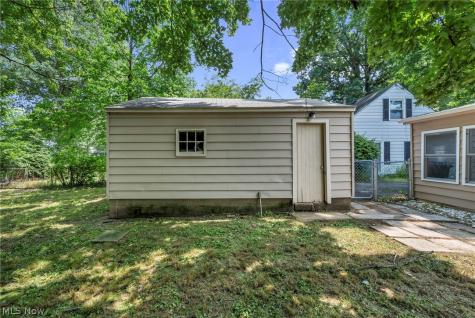 377 Morrison Avenue Cuyahoga Falls OH 44221