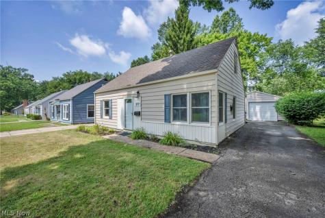 377 Morrison Avenue Cuyahoga Falls OH 44221