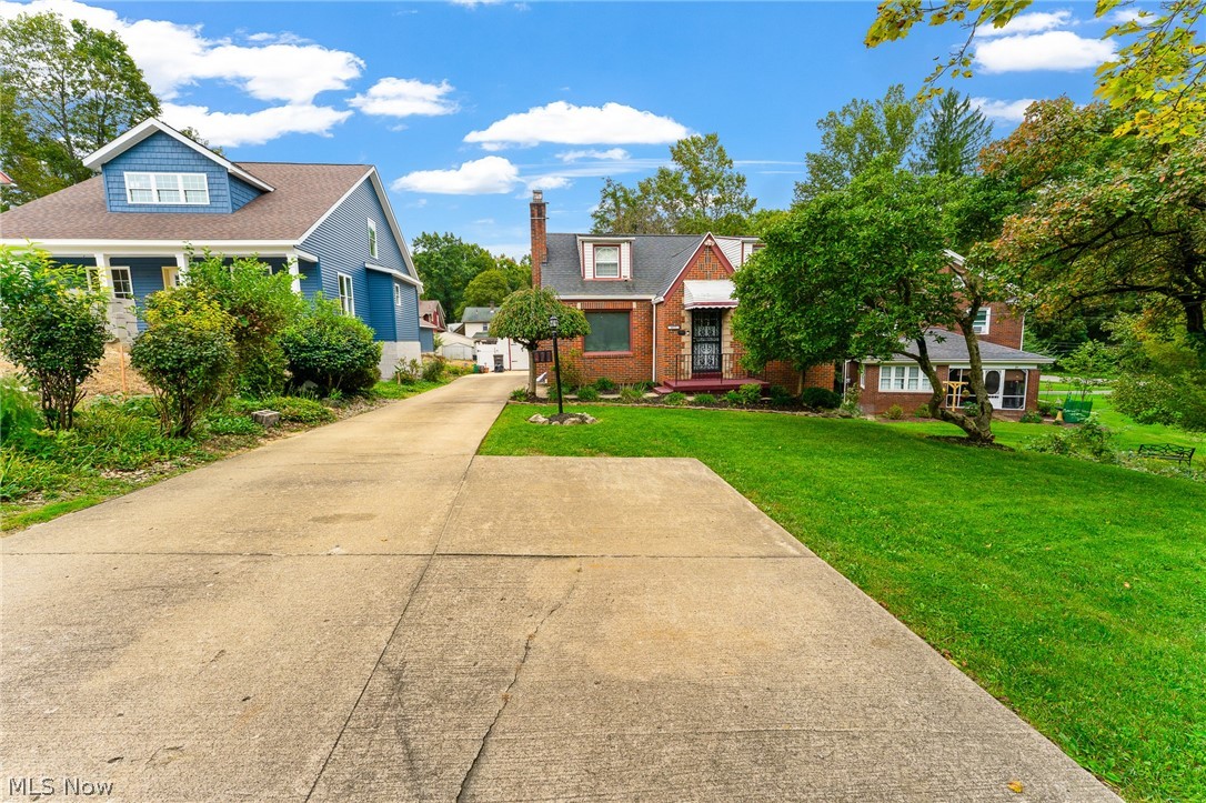 977 Winona Drive Youngstown OH 44511