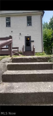 509 Rentschler Street Akron OH 44304
