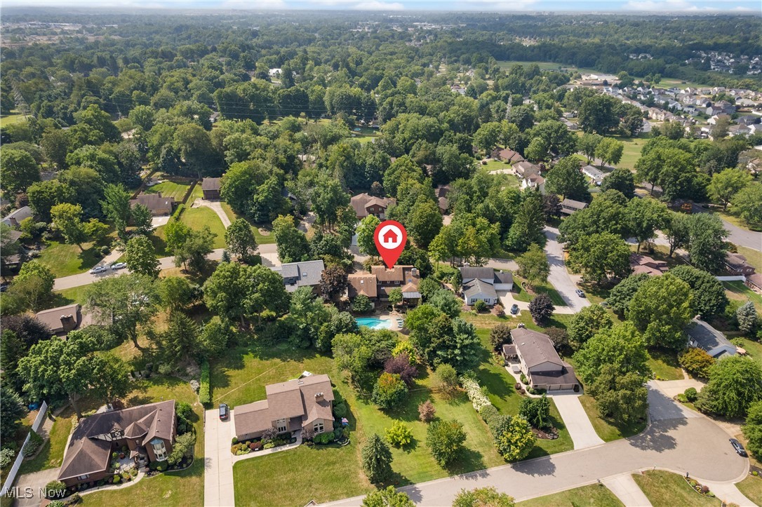 2317 Raintree Street NE Canton OH 44705