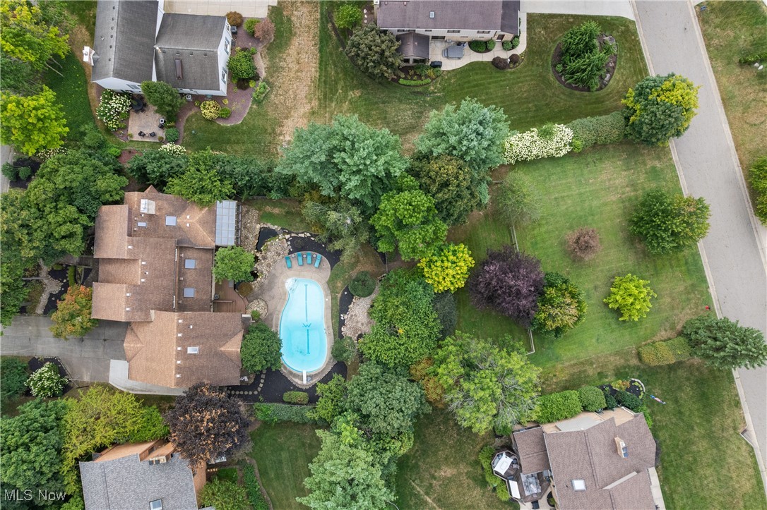 2317 Raintree Street NE Canton OH 44705