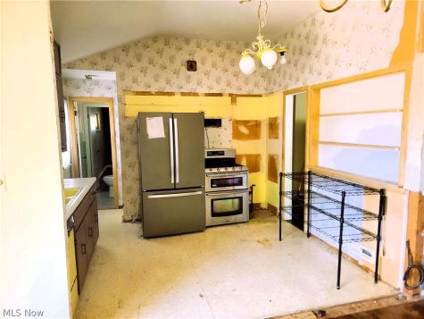 1612 Green Acres Drive Parma OH 44134