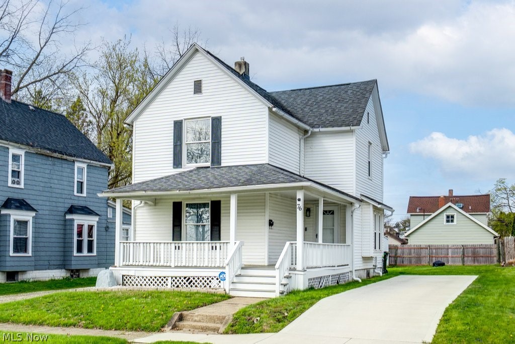 76 16th Street NW Barberton OH 44203