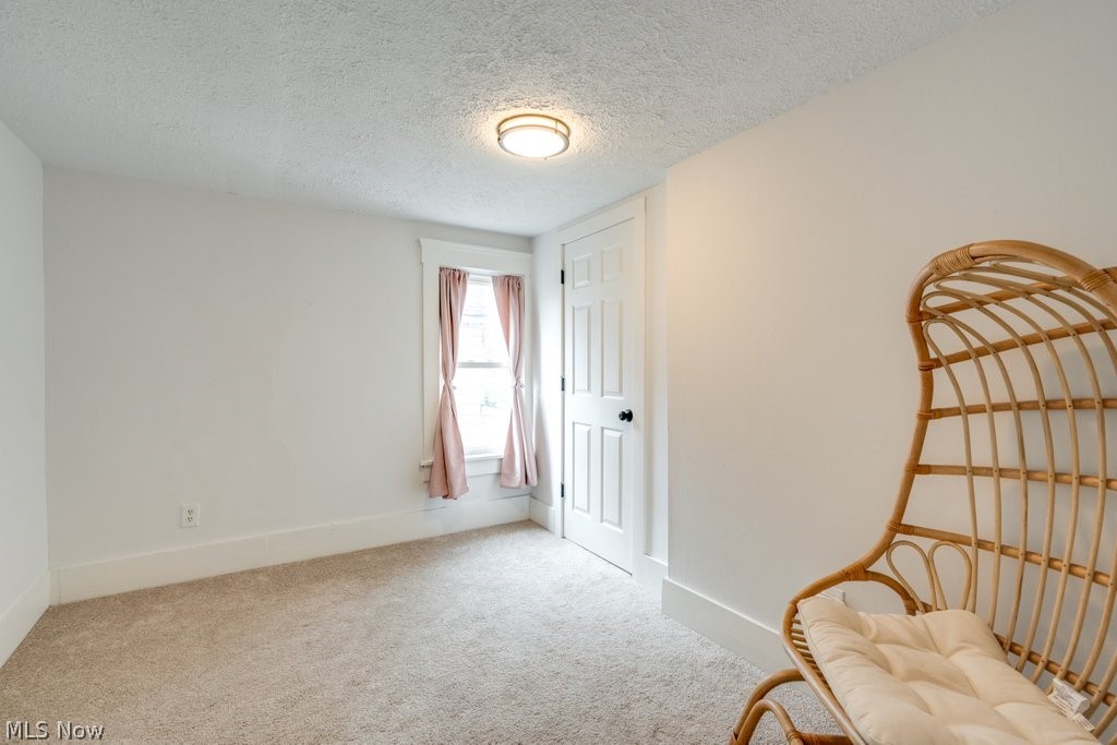 76 16th Street NW Barberton OH 44203