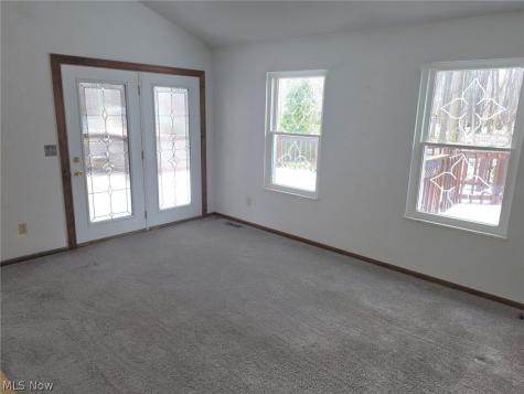 38450 Crossbrook Avenue Willoughby OH 44094