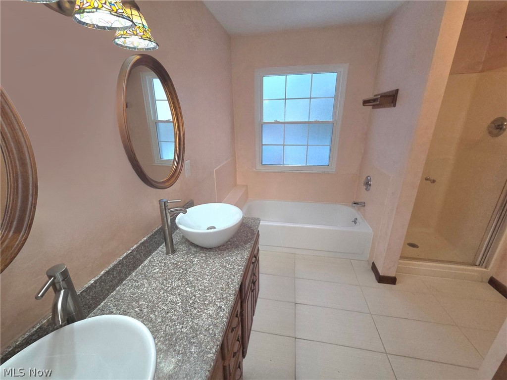 38450 Crossbrook Avenue Willoughby OH 44094
