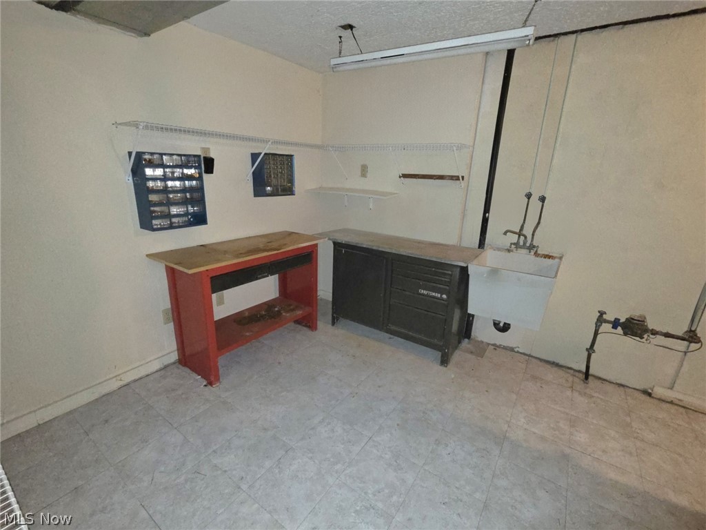38450 Crossbrook Avenue Willoughby OH 44094