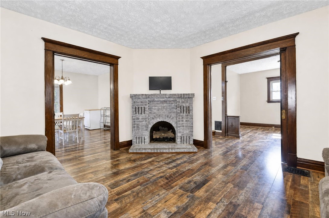 679 Main Street Conneaut OH 44030