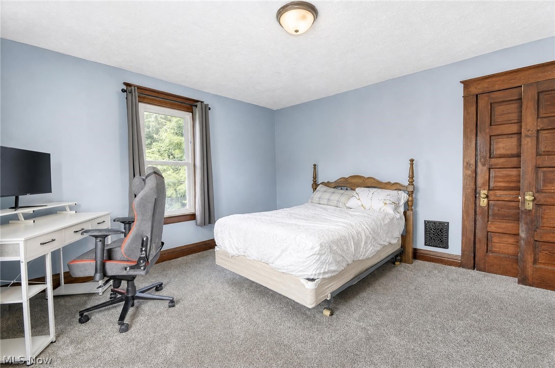 679 Main Street Conneaut OH 44030