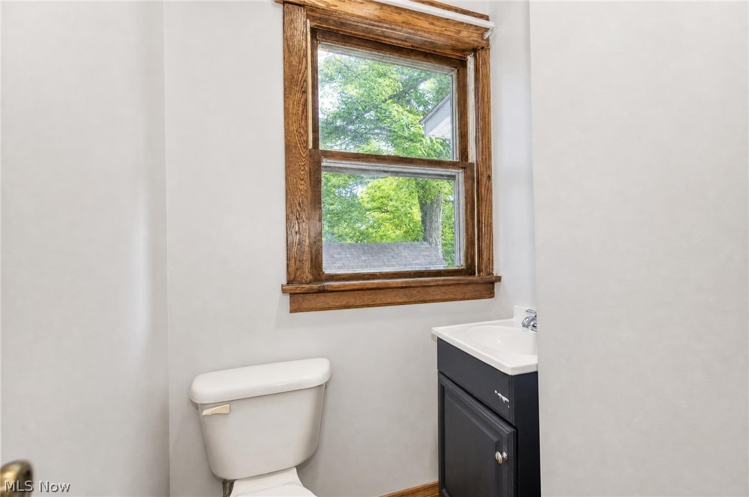 679 Main Street Conneaut OH 44030
