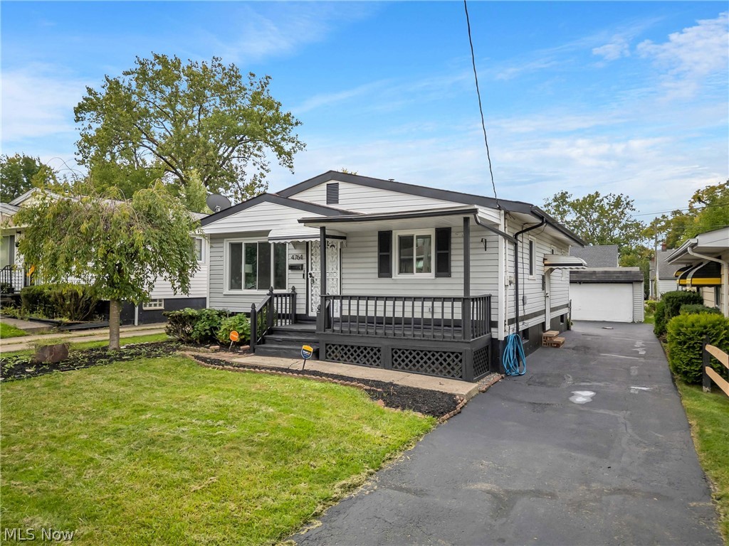 4764 E 174th Street Cleveland OH 44128