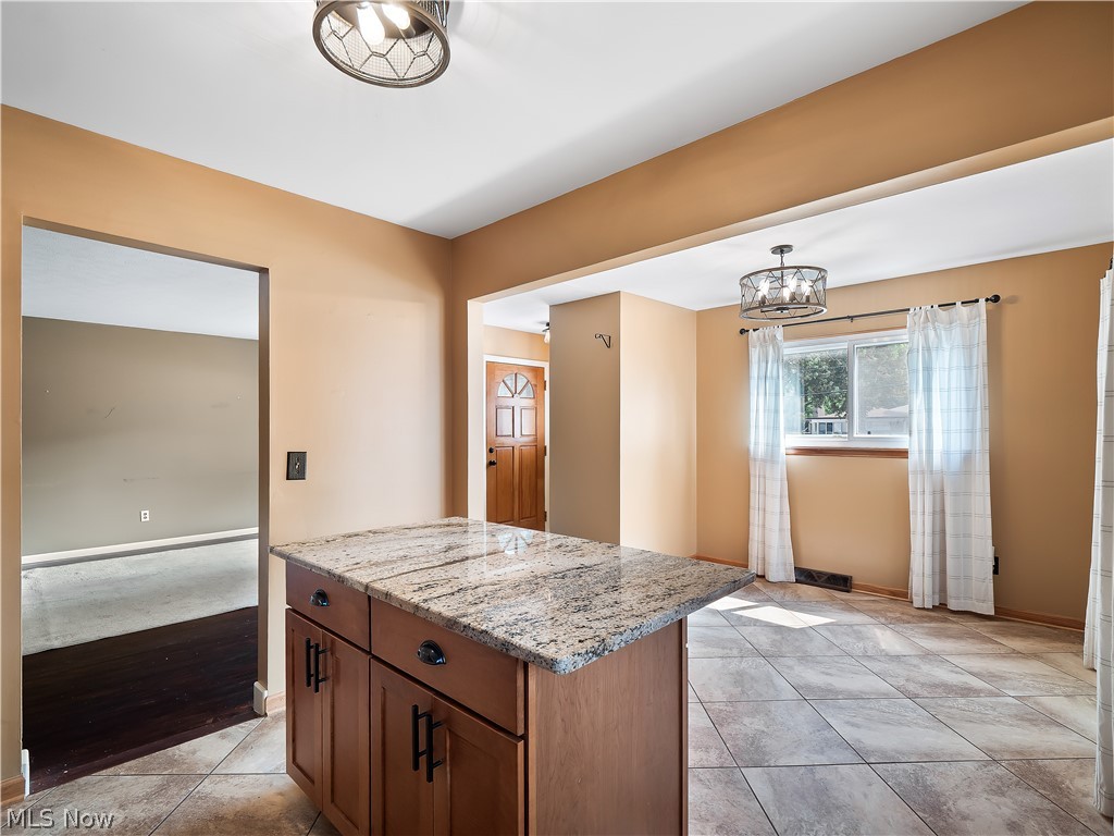 4402 Valleyside Road Cleveland OH 44135