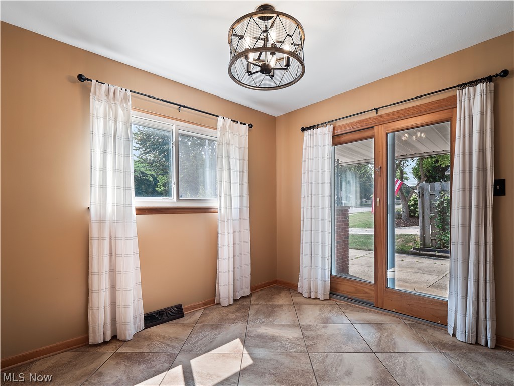 4402 Valleyside Road Cleveland OH 44135