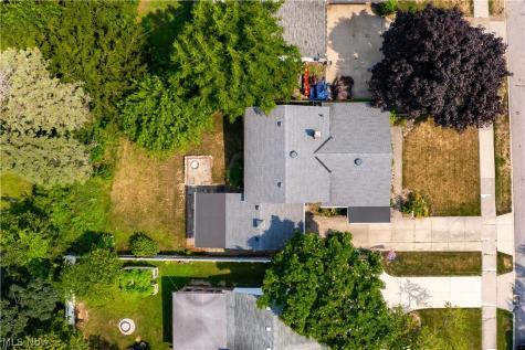 4402 Valleyside Road Cleveland OH 44135