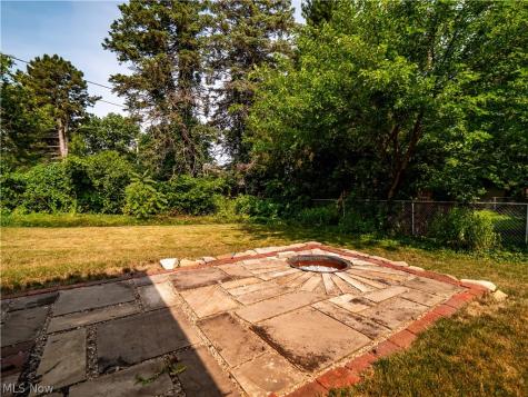 4402 Valleyside Road Cleveland OH 44135