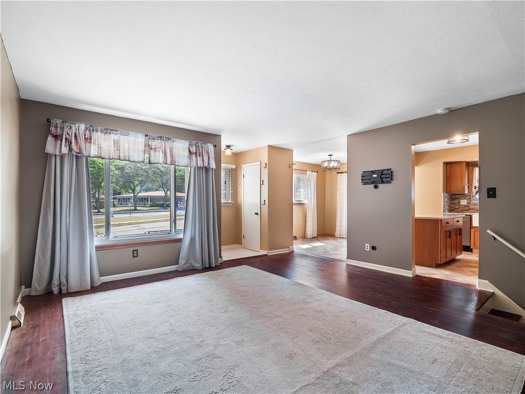 4402 Valleyside Road Cleveland OH 44135