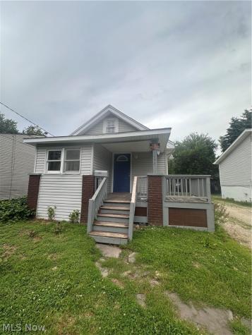 1495 Wildon Avenue Akron OH 44306