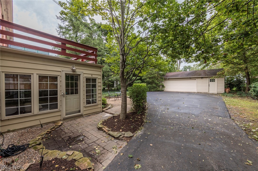 2643 Kerwick Road University Heights OH 44118