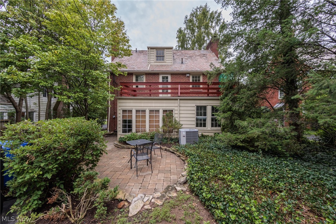 2643 Kerwick Road University Heights OH 44118