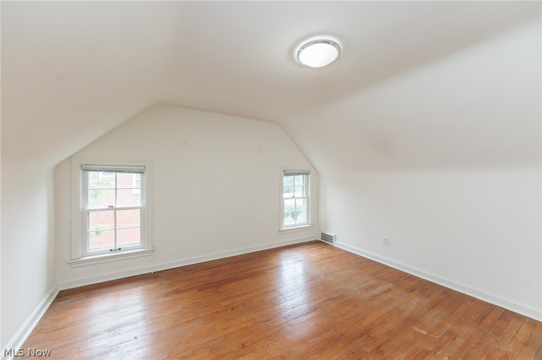 2643 Kerwick Road University Heights OH 44118