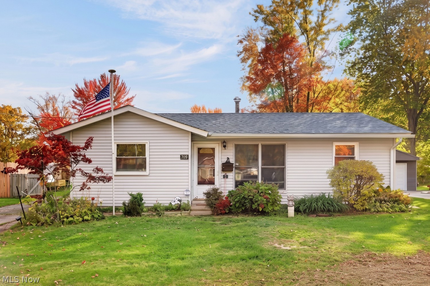 709 Denison Avenue Elyria OH 44035