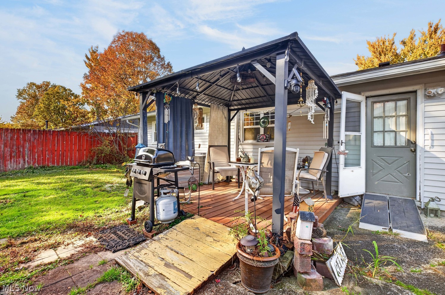 709 Denison Avenue Elyria OH 44035