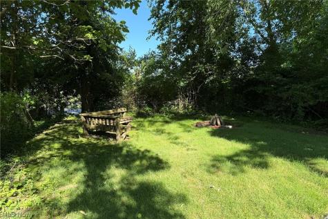 318 Joseph Avenue Barberton OH 44203