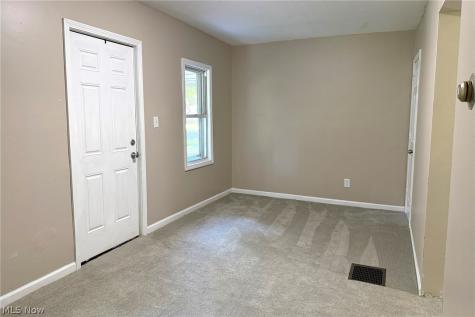318 Joseph Avenue Barberton OH 44203