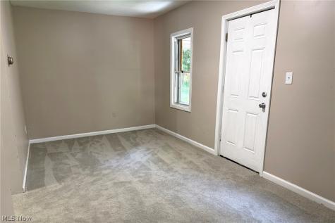 318 Joseph Avenue Barberton OH 44203