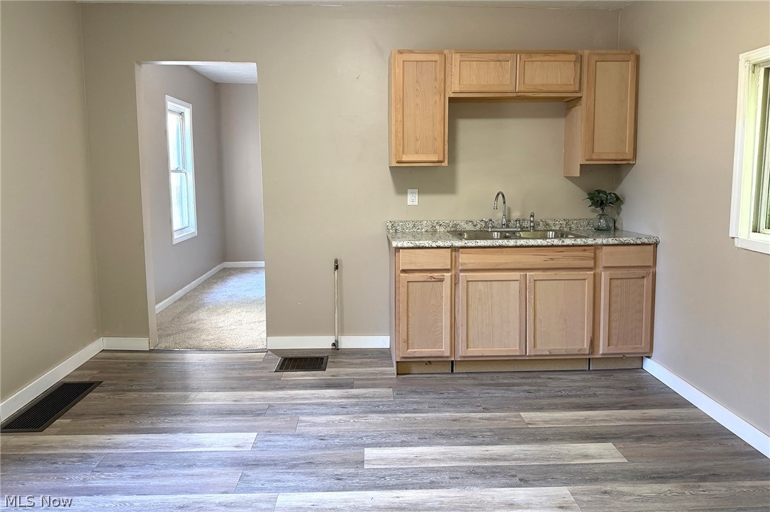 318 Joseph Avenue Barberton OH 44203