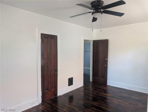 4225 Memphis Avenue Cleveland OH 44109