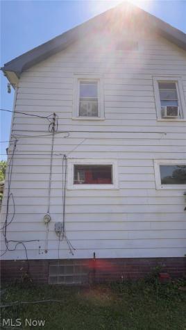 3525 E 110th Street Cleveland OH 44105