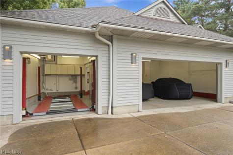 499 Mackinaw Circle Akron OH 44333