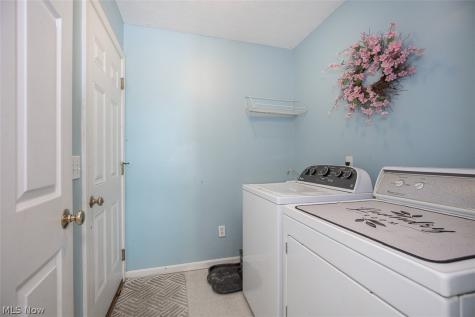 33316 Ambleside Drive Avon Lake OH 44012